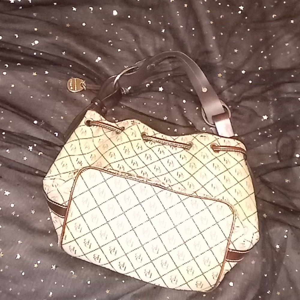 Purse - Picture 2 of 4